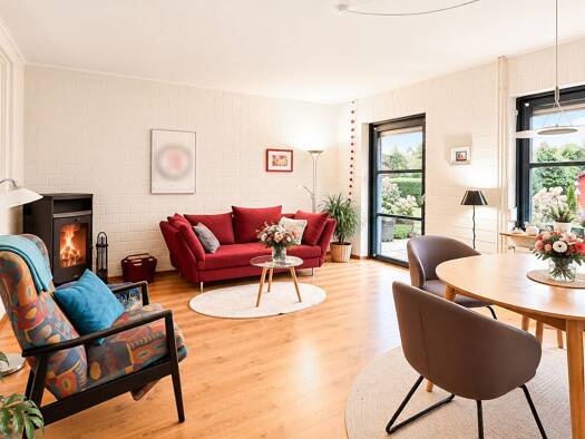 Reihenmittelhaus zum Kauf 369.000 € 4,5 Zimmer 144 m² 217 m² Grundstück Husum Husum 25813