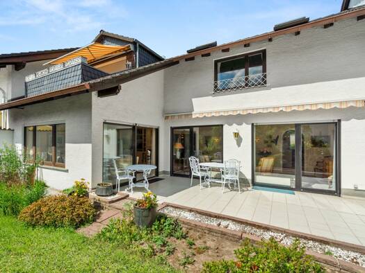 Reihenmittelhaus zum Kauf 575.000 € 5 Zimmer 179 m² 385 m² Grundstück Köppern Friedrichsdorf 61381