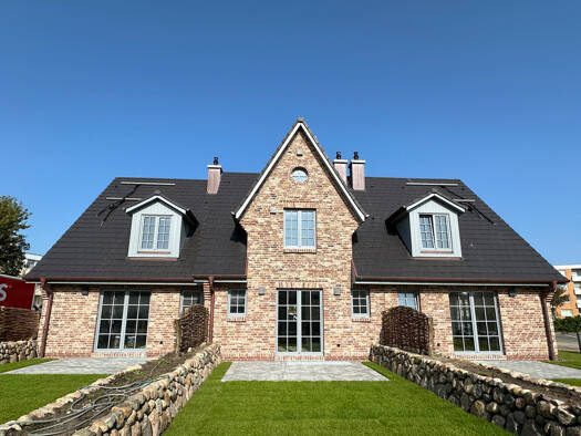 Reihenmittelhaus zum Kauf - Erstbezug 1.350.000 € 5 Zimmer 272 m² Grundstück Westerland 25980