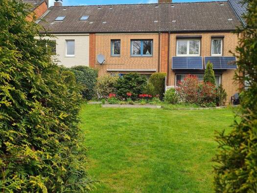 Reihenmittelhaus zum Kauf 320.000 € 4 Zimmer 95 m² 206 m² Grundstück frei ab sofort Bargteheide 22941