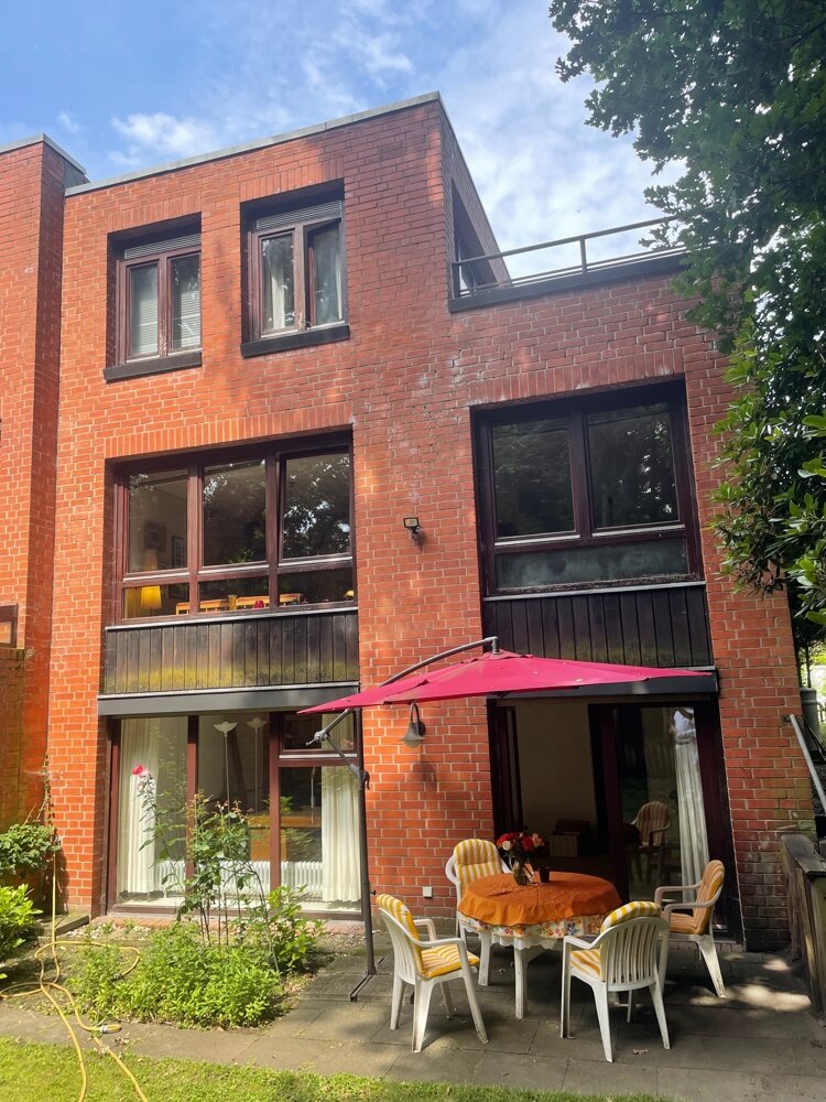 Reihenendhaus zum Kauf 595.000 € 5 Zimmer 169,4 m²<br/>Wohnfläche 309,4 m²<br/>Grundstück Hummelsbüttel Hamburg 22399