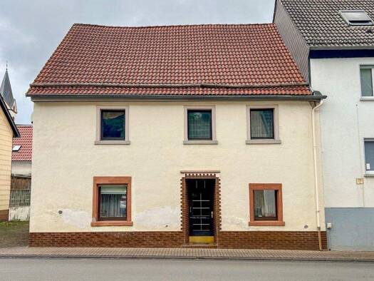 Reihenendhaus zum Kauf 69.000 € 8 Zimmer 140 m² 220 m² Grundstück Lissendorf 54587