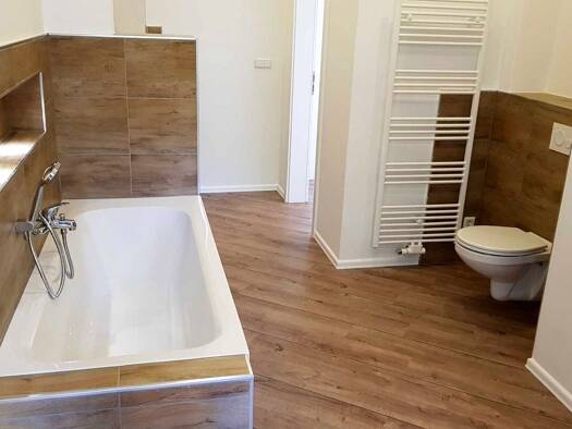 Wohnung zur Miete 700 € 4 Zimmer 121 m² frei ab sofort Siegfried-Rädel-Straße 23 Pirna Bahretal 01796