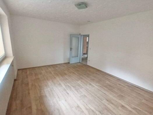 Reihenendhaus zur Miete 500 € 4 Zimmer 92 m² frei ab 01.10.2026 Lilienstraße Friemen Waldkappel 37284
