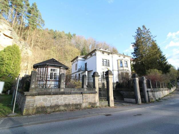 Villa zum Kauf 329.000 € 12 Zimmer 480 m² 5.772 m² Grundstück Rathmannsdorf 01814