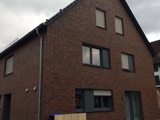 Doppelhaushälfte zur Miete 1.350 € 5 Zimmer 158 m² 347 m² Grundstück frei ab 01.07.2026 Innenstadt Gütersloh 33330