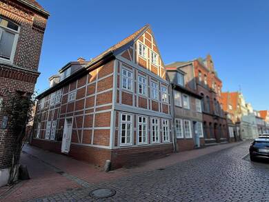 Mehrfamilienhaus zum Kauf als Kapitalanlage geeignet 599.000 € 8 Zimmer 208 m² 210 m² Grundstück Stade 21682