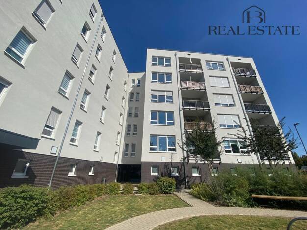 Wohnung zur Miete 950 € 3 Zimmer 83,9 m² 5. Geschoss frei ab sofort Am Charlottentor 2 Brückfeld Magdeburg 39114