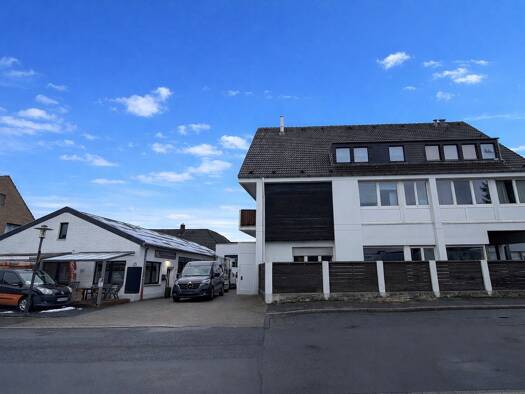 Gewerbeobjekt zum Kauf als Kapitalanlage geeignet 1.090.000 € 1.406 m² 1.499 m² Grundstück Fischeln Fischeln 47807