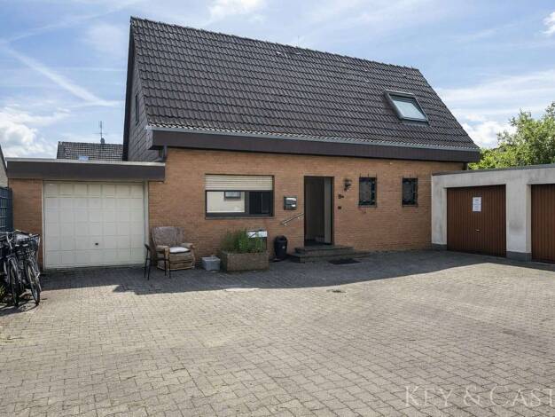 Einfamilienhaus zum Kauf 447.000 € 4 Zimmer 232 m² 521 m² Grundstück Giesenkirchen Mönchengladbach 41238