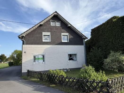 Einfamilienhaus zum Kauf 199.000 € 6 Zimmer 149 m² 1.757 m² Grundstück Kalterherberg Monschau 52156