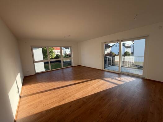 Wohnung zur Miete 715 € 3 Zimmer 79 m² Geschoss 2/3 frei ab sofort Einsingen Ulm 89079