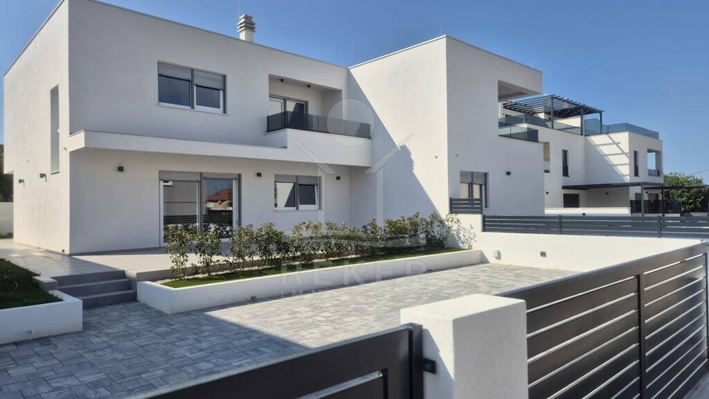 Doppelhaushälfte zum Kauf - Erstbezug 485.000 € 4 Zimmer 162 m² 300 m² Grundstück Vodice 22211