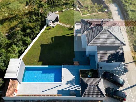 Haus zum Kauf 545.000 € 3 Zimmer 187 m² Imotski