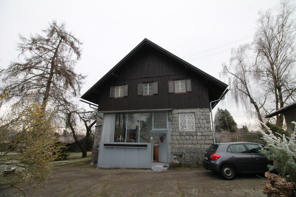 Einfamilienhaus zum Kauf 850.000 € 5 Zimmer 130 m²<br/>Wohnfläche 3.435 m²<br/>Grundstück Heining Passau 94036