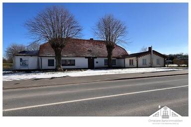 Haus zum Kauf 149.750 € 5 Zimmer 150 m² 5.796 m² Grundstück Nantrow 6 Nantrow Neuburg / Nantrow 23974