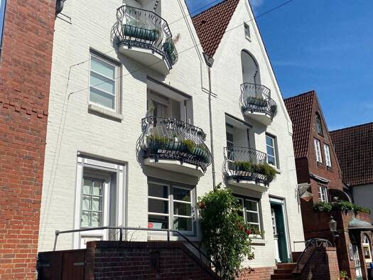 Wohnung zur Miete 1.680 € 5 Zimmer 158 m² Geschoss EG/3 frei ab 01.09.2026 Husum 25813