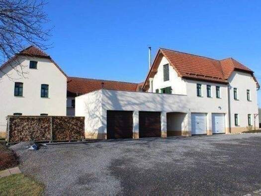 Bauernhaus zum Kauf als Kapitalanlage geeignet 560.000 € 17 Zimmer 8.000 m² Grundstück Geheege Geroda 07819