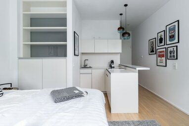 Wohnung zur Miete Wohnen auf Zeit 1.290 € 1 Zimmer 25 m² frei ab 24.10.2024 Mariannenplatz Kreuzberg Berlin 10997