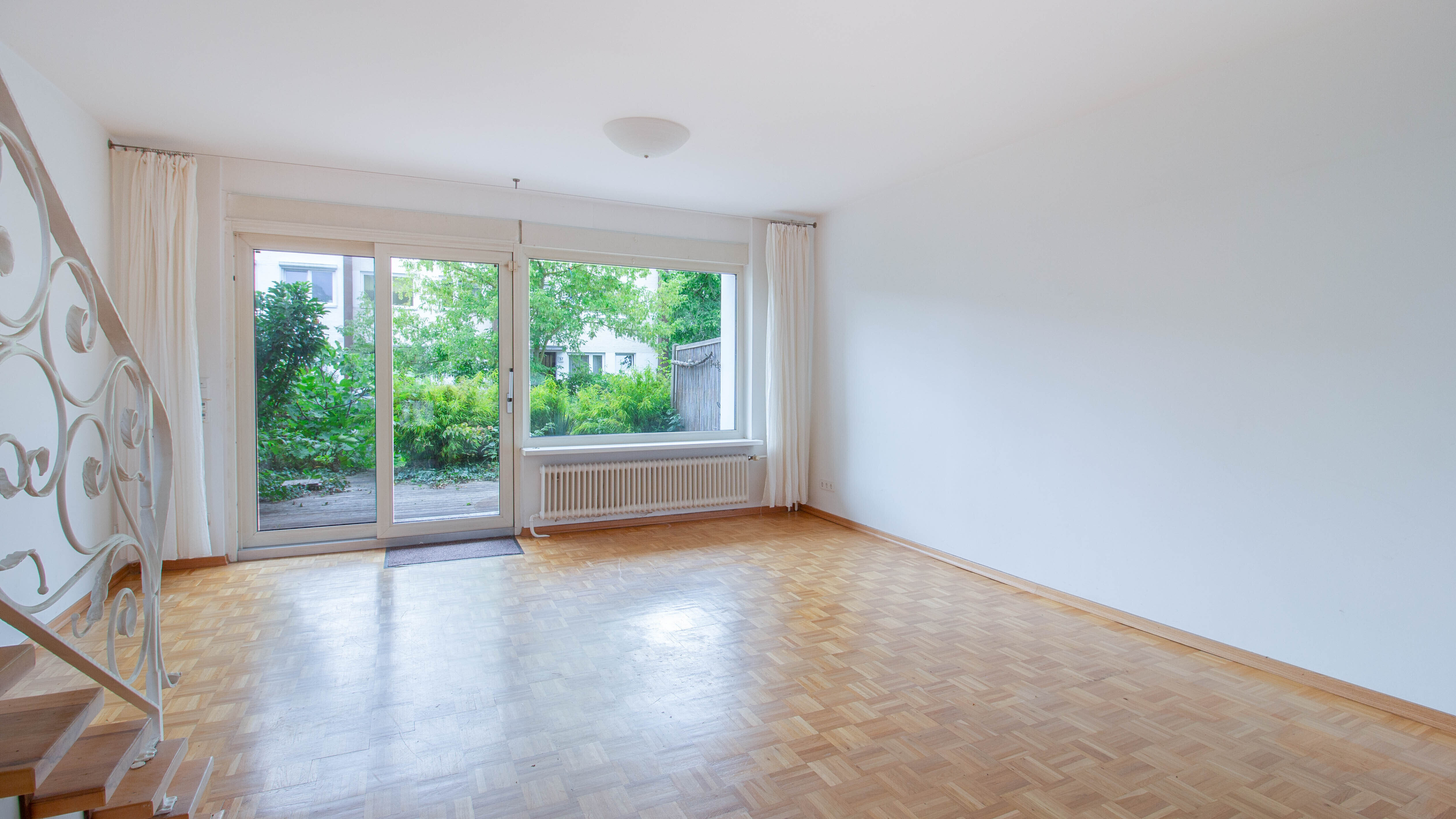 Reihenmittelhaus zum Kauf 399.000 € 4 Zimmer 90 m²<br/>Wohnfläche 158 m²<br/>Grundstück Staaken Berlin 13581