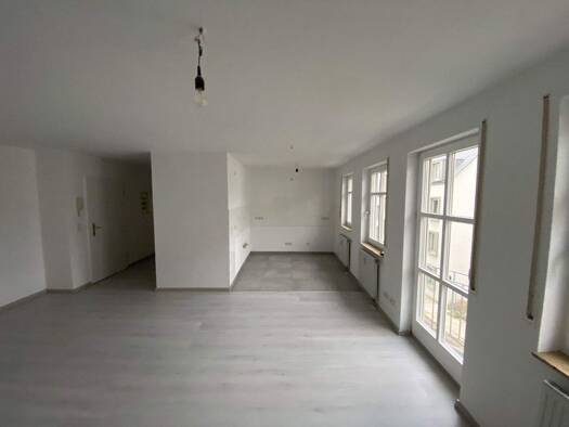 Wohnung zur Miete 350 € 2 Zimmer 51 m² 2. Geschoss frei ab sofort Teichstr. 30 Altenburg 04600