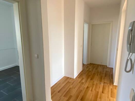 Wohnung zur Miete 323 € 3 Zimmer 66 m² EG Hauptstraße 6 Groß Schacksdorf 03149