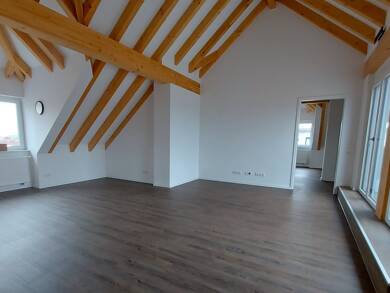 Wohnung zur Miete 1.178 € 2,5 Zimmer 98,2 m² Dachgeschoss, 3. Geschoss frei ab sofort Kulmbacher Str. 59 Kreuz Bayreuth 95445