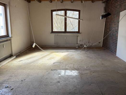 Wohnung zur Miete 810 € 2 Zimmer 81 m² Geschoss 1/2 frei ab 01.09.2026 Friedrichsdorf 61381