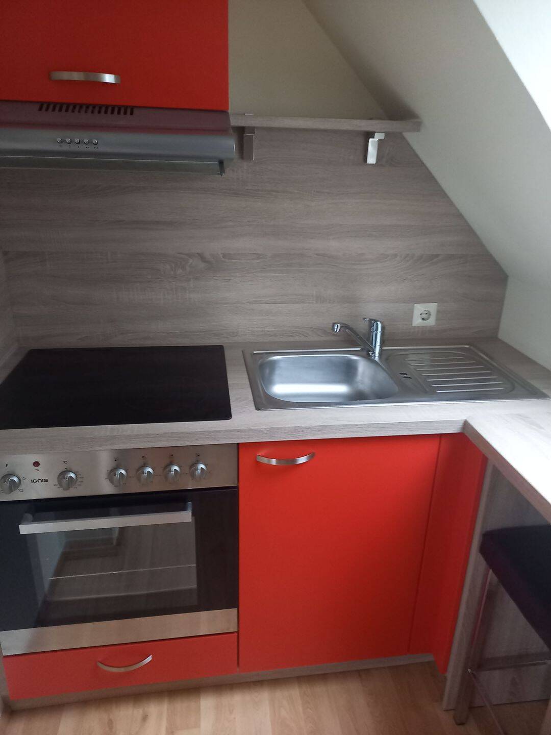 2 Zimmer Single Dachgeschoß Wohnung teilmöbliert in Jugendstilvilla in Behringersdorf – Schwaig bei Nürnberg – Vorschaubild 9