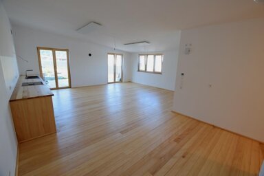 Büro-/Praxisfläche zur Miete 1.650 € 3 Zimmer 117 m² Bürofläche Bodman Bodman-Ludwigshafen 78351