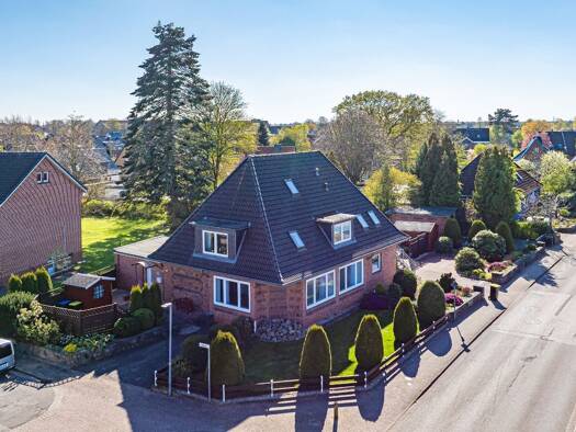 Mehrfamilienhaus zum Kauf 379.000 € 7 Zimmer 268,9 m² 814 m² Grundstück Büdelsdorf 24782