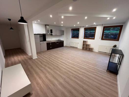 Wohnung zur Miete 900 € 2 Zimmer 76 m² 2 Geschosse frei ab 01.02.2026 Blobenstr. 2 Haundorf Herzogenaurach 91074