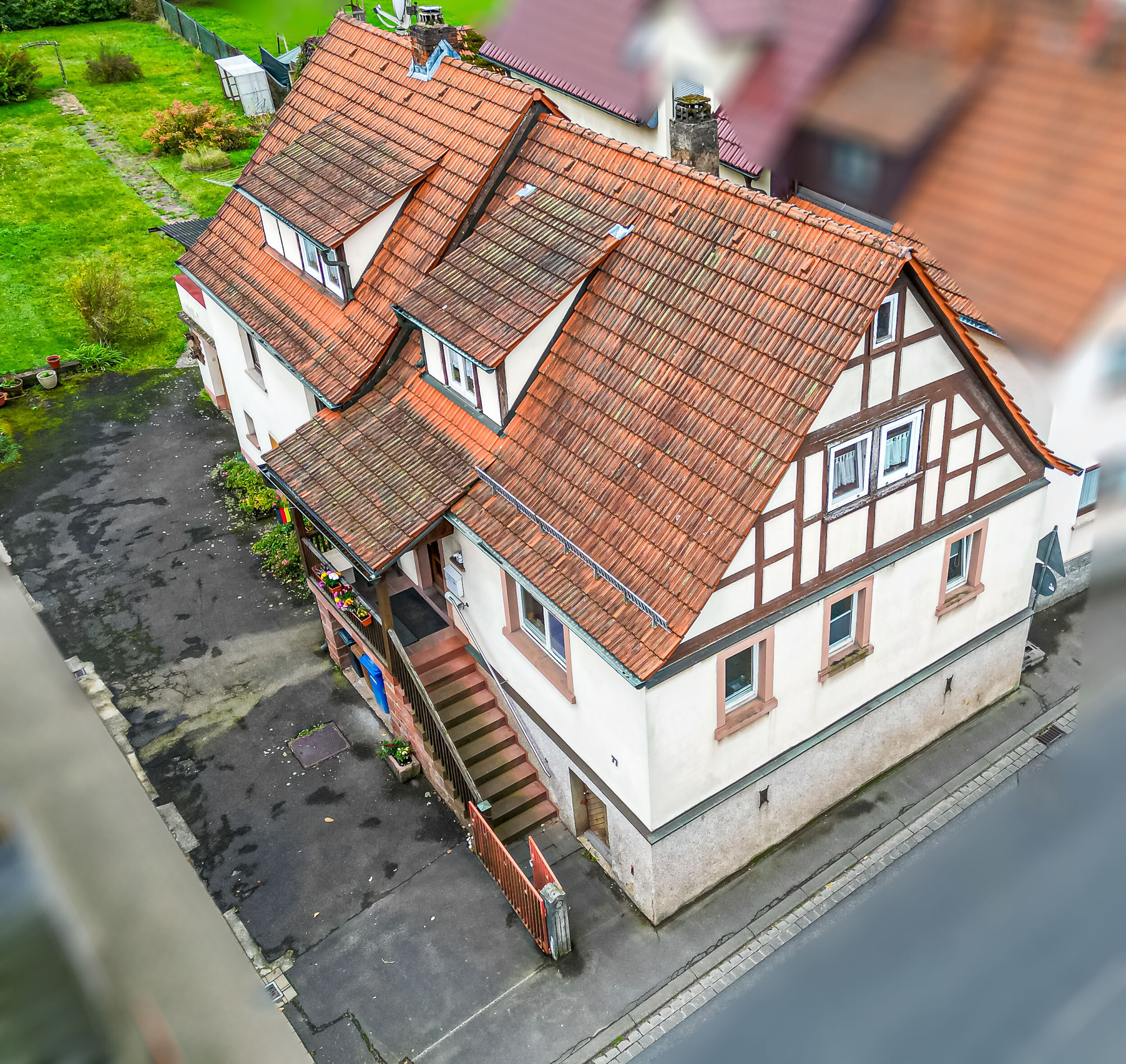 Einfamilienhaus zum Kauf 195.000 € 8 Zimmer 150 m²<br/>Wohnfläche 990 m²<br/>Grundstück 01.04.2025<br/>Verfügbarkeit Partenstein 97846