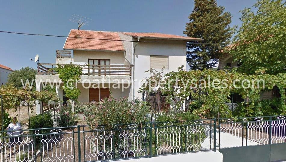 Haus zum Kauf 465.000 € 7 Zimmer 266 m²<br/>Wohnfläche Sibenik