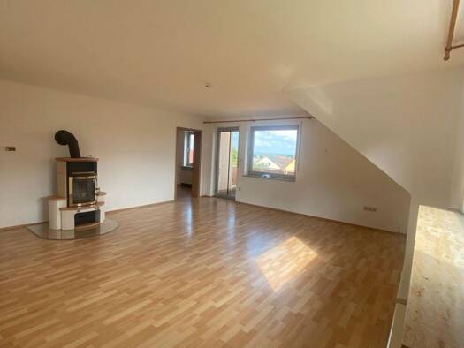 Wohnung zur Miete 890 € 4,5 Zimmer 119 m² Geschoss 1/2 frei ab sofort Weisendorf 91085