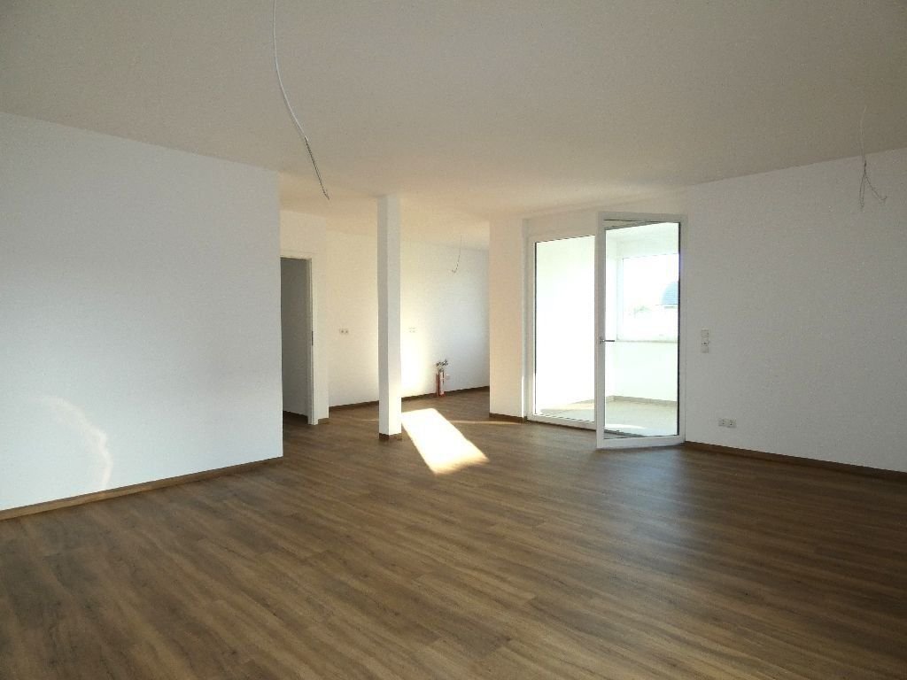 Wohnung zum Kauf 329.000 € 3 Zimmer 85 m²<br/>Wohnfläche 1.<br/>Geschoss ab sofort<br/>Verfügbarkeit Bahnhofstraße 38 Lustadt 67363