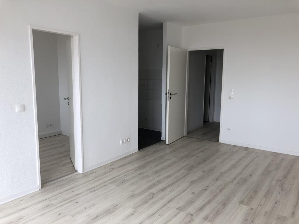 Wohnung zur Miete 889 € 3 Zimmer 77,6 m²<br/>Wohnfläche 4.<br/>Geschoss 14.12.2024<br/>Verfügbarkeit Potsdamer Straße 21 Hassels Düsseldorf 40599