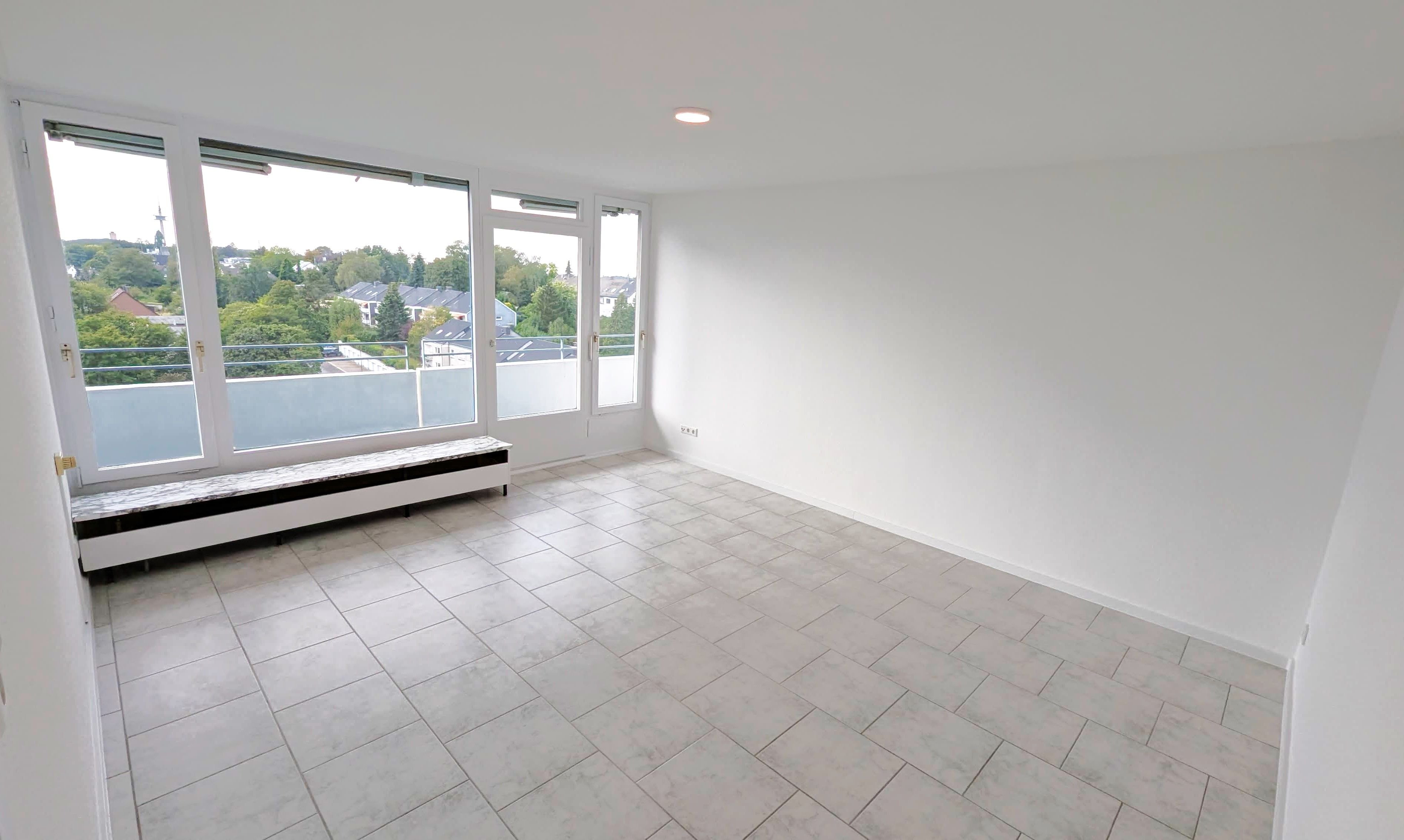 Wohnung zum Kauf 220.000 € 3 Zimmer 88 m²<br/>Wohnfläche 10.<br/>Geschoss ab sofort<br/>Verfügbarkeit Uellendahl - Ost Wuppertal 42109