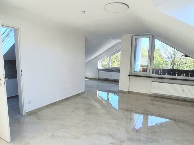Wohnung zur Miete 750 € 2,5 Zimmer 65 m² 2 Geschosse frei ab sofort Flurstraße 13 Welschingen Engen 78234