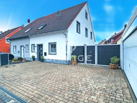 Doppelhaushälfte zum Kauf 640.000 € 5 Zimmer 135 m² 386 m² Grundstück frei ab sofort Offenstetten Abensberg / Offenstetten 93326
