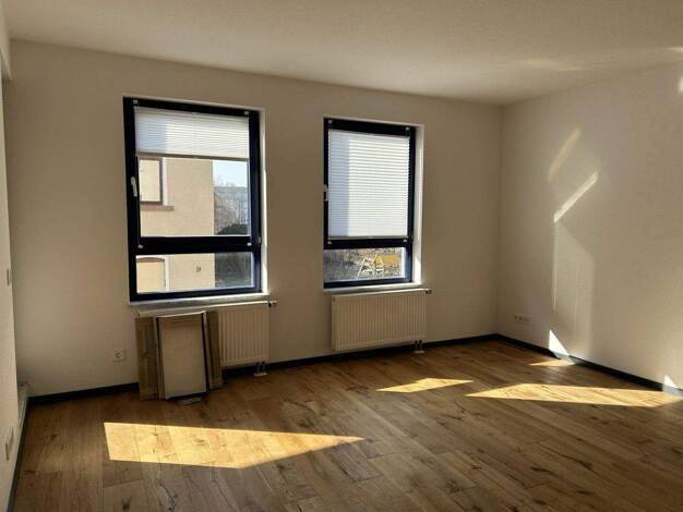 Wohnung zur Miete 390 € 2 Zimmer 56,8 m² 1. Geschoss Döhnerstraße 8 Marienthal Zwickau 08060