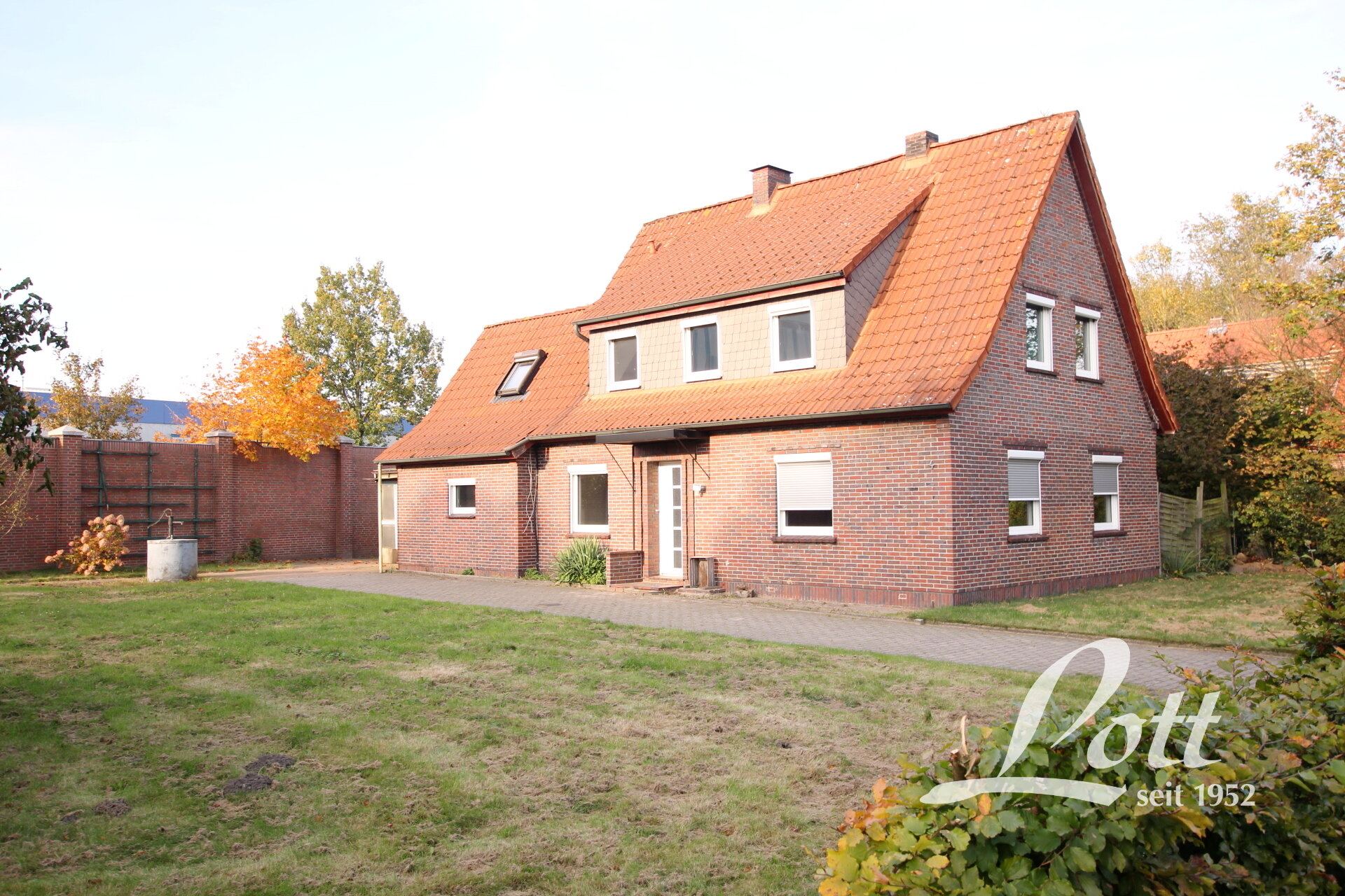 Einfamilienhaus zum Kauf 144.000 € 6 Zimmer 146,4 m²<br/>Wohnfläche 1.110 m²<br/>Grundstück Hüllstede Westerstede / Hüllstede 26655