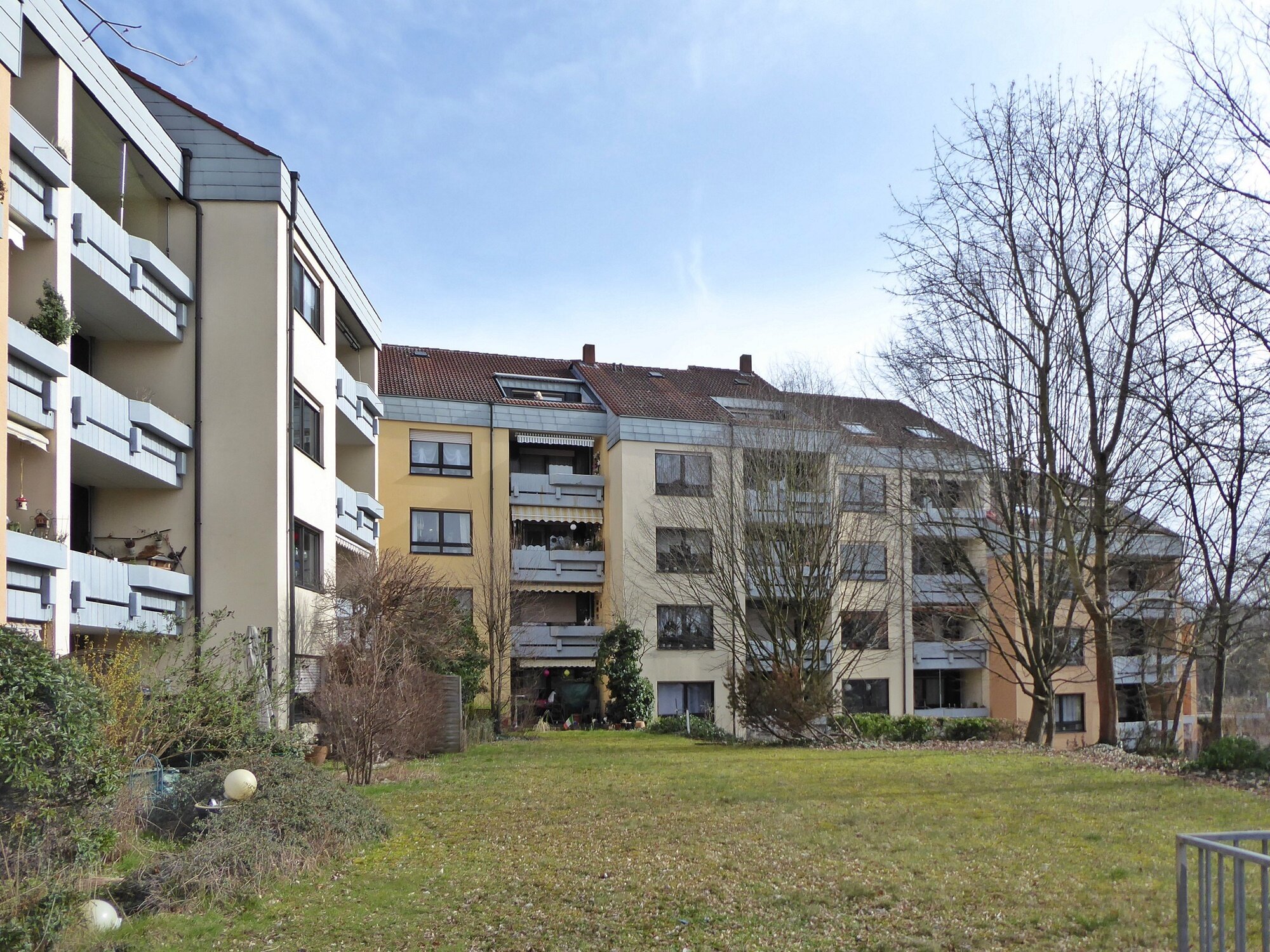 Wohnung zur Miete 730 € 2 Zimmer 82,4 m²<br/>Wohnfläche 4.<br/>Geschoss ab sofort<br/>Verfügbarkeit Grillenbergerstraße 4 Zirndorf Zirndorf 90513