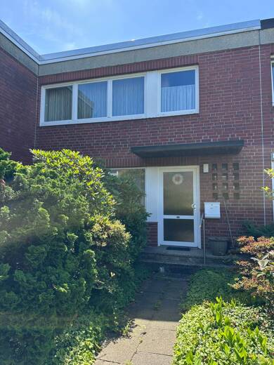 Reihenmittelhaus zum Kauf 389.000 € 3,5 Zimmer 94 m² 222 m² Grundstück frei ab sofort Harksheide Norderstedt 22844