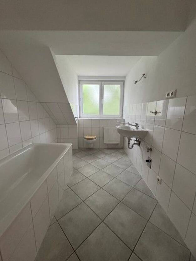 Wohnung zur Miete 635 € 2 Zimmer 59,7 m² Dachgeschoss frei ab 20.07.2025 Sebald-Heyden-Str. 48 Gartenstadt Nürnberg 90469