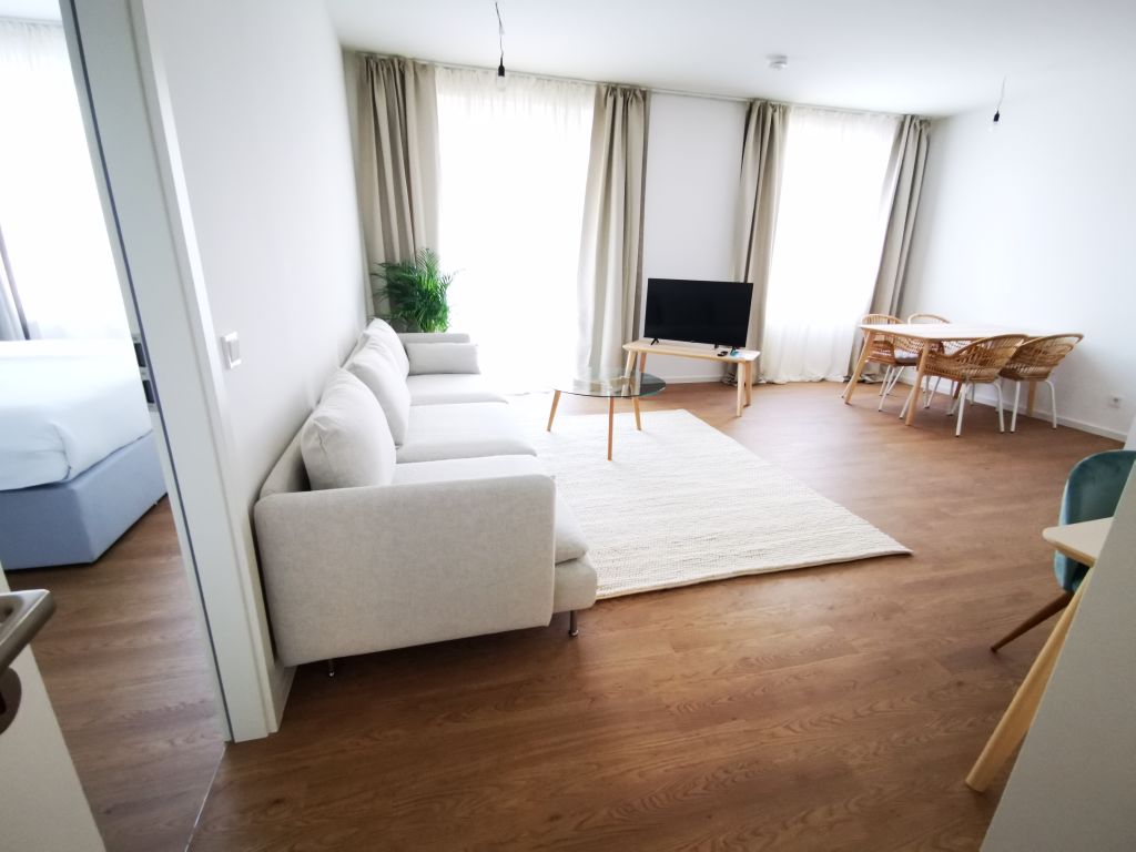 Wohnung zur Miete Wohnen auf Zeit 2.515 € 3 Zimmer 70 m²<br/>Wohnfläche 11.11.2024<br/>Verfügbarkeit Helene-Jacobs-Straße Schmargendorf Berlin 14199