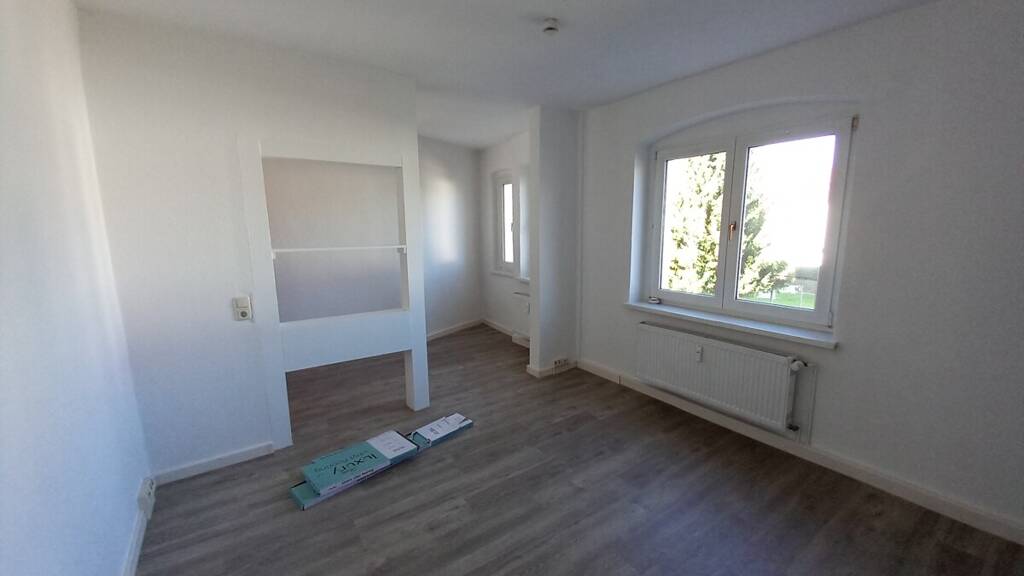 Wohnung zur Miete 288 € 2 Zimmer 48 m² 1. Geschoss frei ab sofort Gößnitz 04639