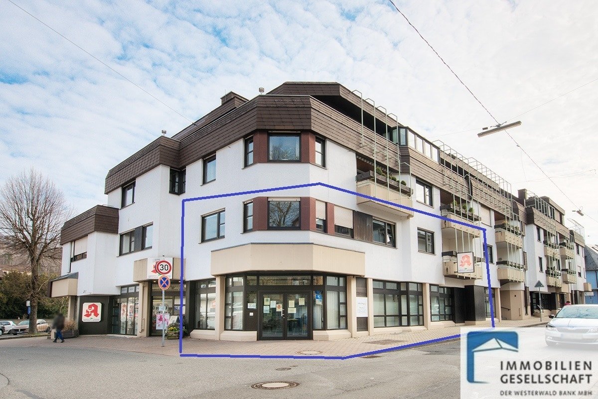 Büro-/Praxisfläche zum Kauf 580.000 € 10 Zimmer 256 m²<br/>Bürofläche Wissen 57537