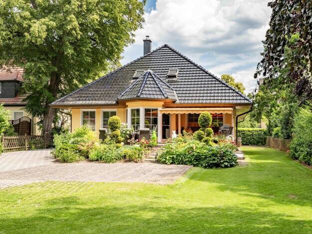 Einfamilienhaus zum Kauf provisionsfrei 1.595.000 € 7 Zimmer 242 m² 995 m² Grundstück Kleinmachnow 14532