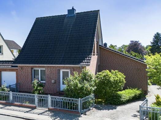 Einfamilienhaus zum Kauf 360.000 € 4,5 Zimmer 131 m² 1.216 m² Grundstück Lauenburg/Elbe 21481